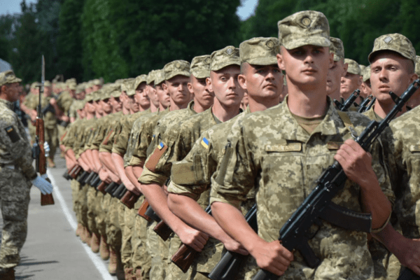 В Україні можуть ще раз перенести призов до армії