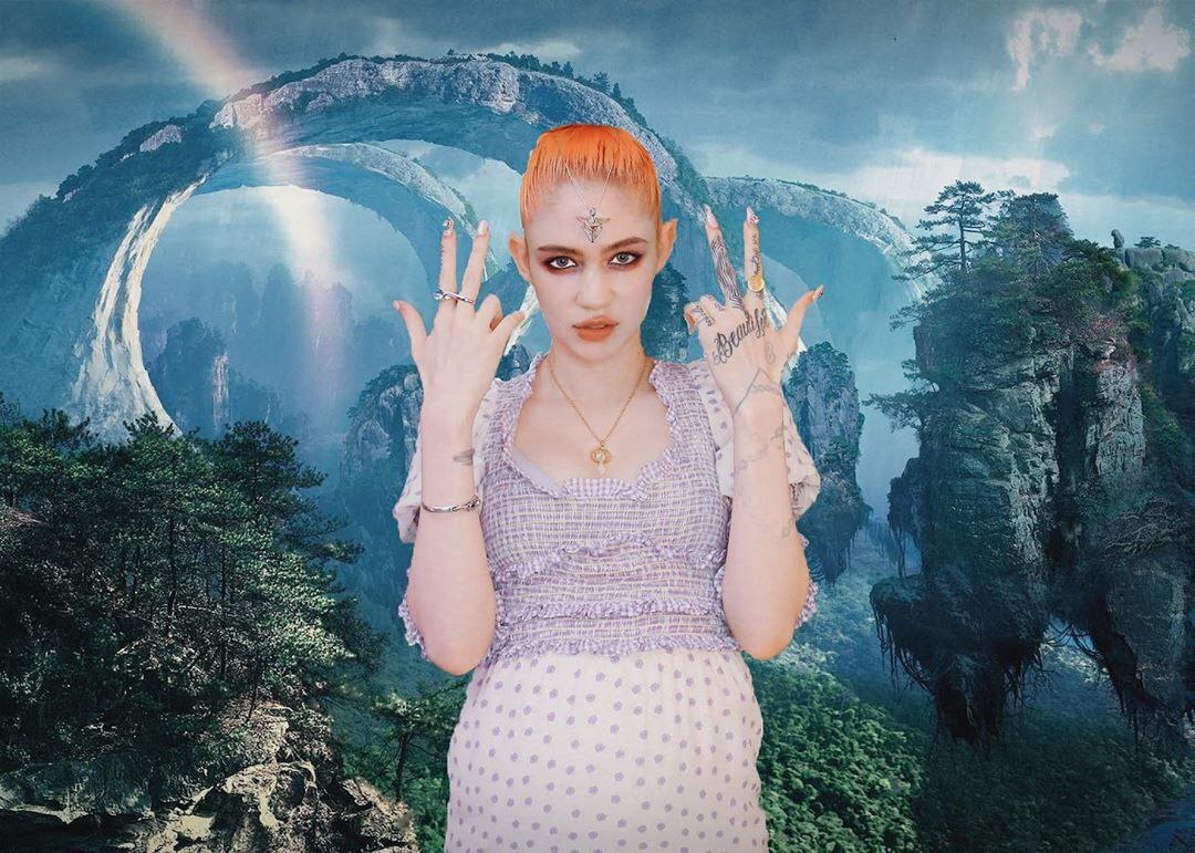 Як українсько-французька співачка Grimes "приручила" Ілона Маска: фото красуні
