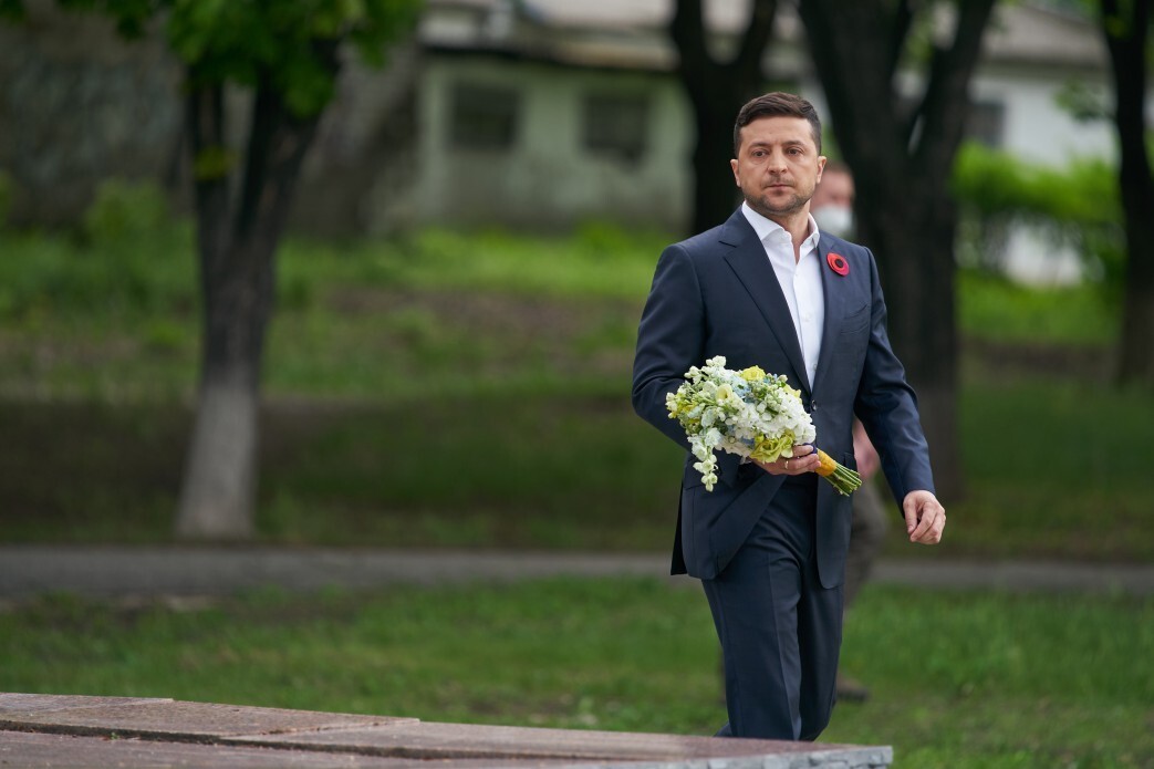 Зеленський на Луганщині вшанував пам'ять загиблим у Другій світовій