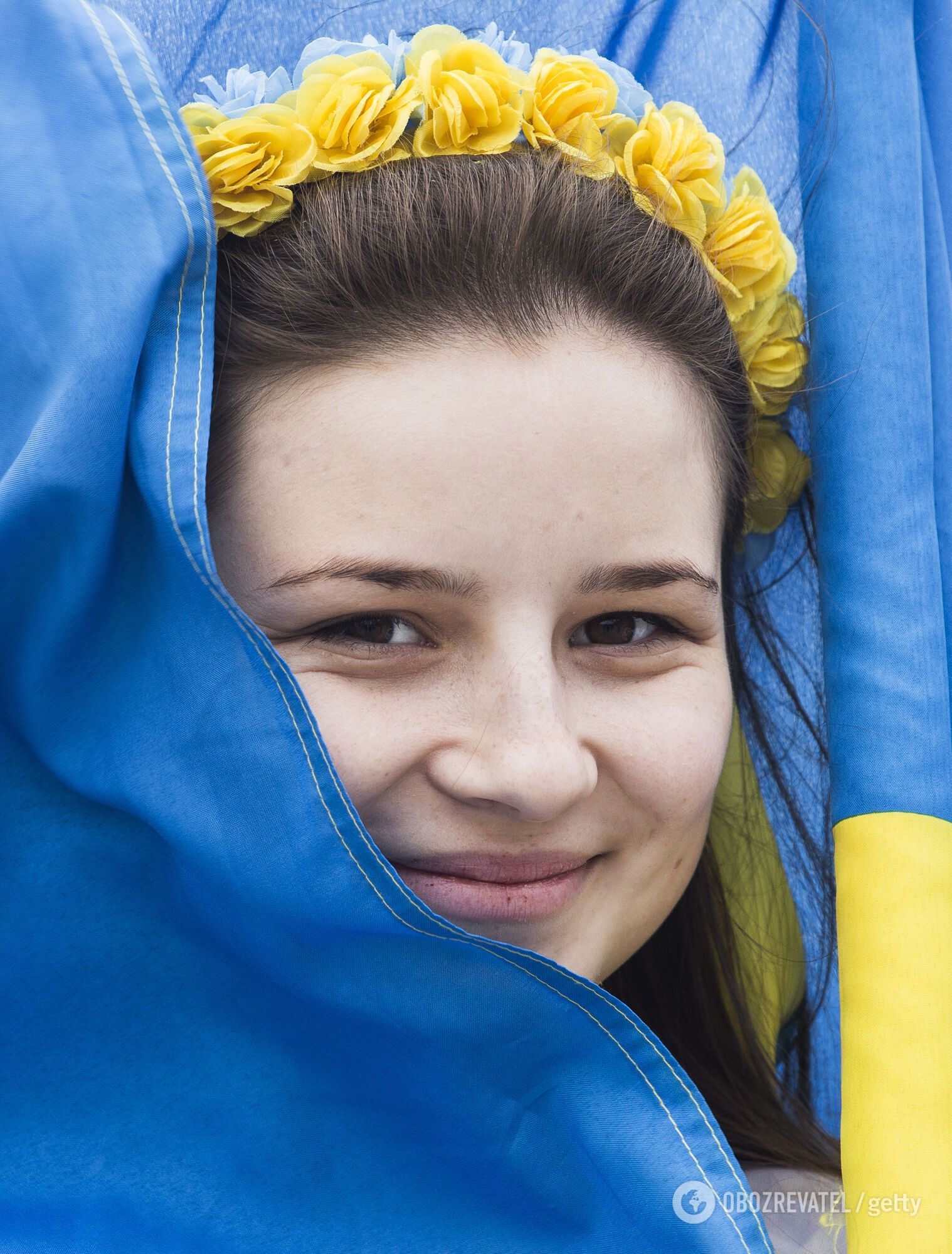Перші згадки про синьо-жовтому прапорі в Україні пов'язані з підставою Львова