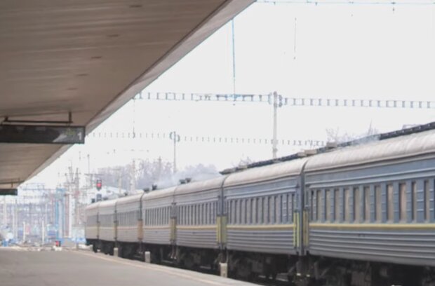 Потяг Укрзалізниці, кадр з відео